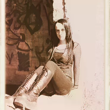 Heather Brown - Part 2 Our 2nd shoot together worked perfectly. Heather wanted to shoot at the